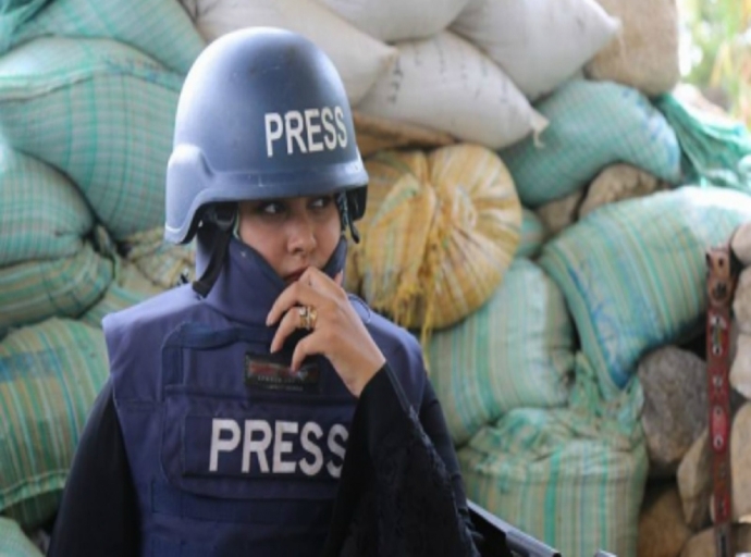 Yemeni journalist Hadeel Yamani wins 2017 Courage in Journalism Award