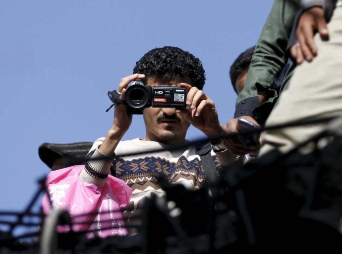 تقرير.. استحواذ الحوثيين على شركات البث التلقزيوني..7سنوات تجريف للحريات الصحفية