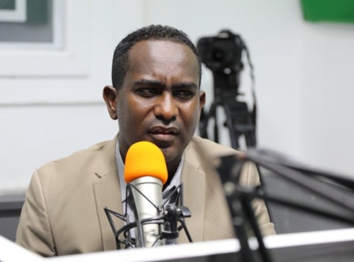 صحفيات بلاقيود تدين اعتقال أمين عام نقابة الصحفيين الصوماليين